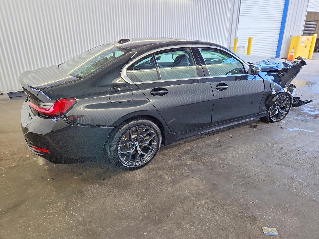 2026 BMW 330I — снимка 3