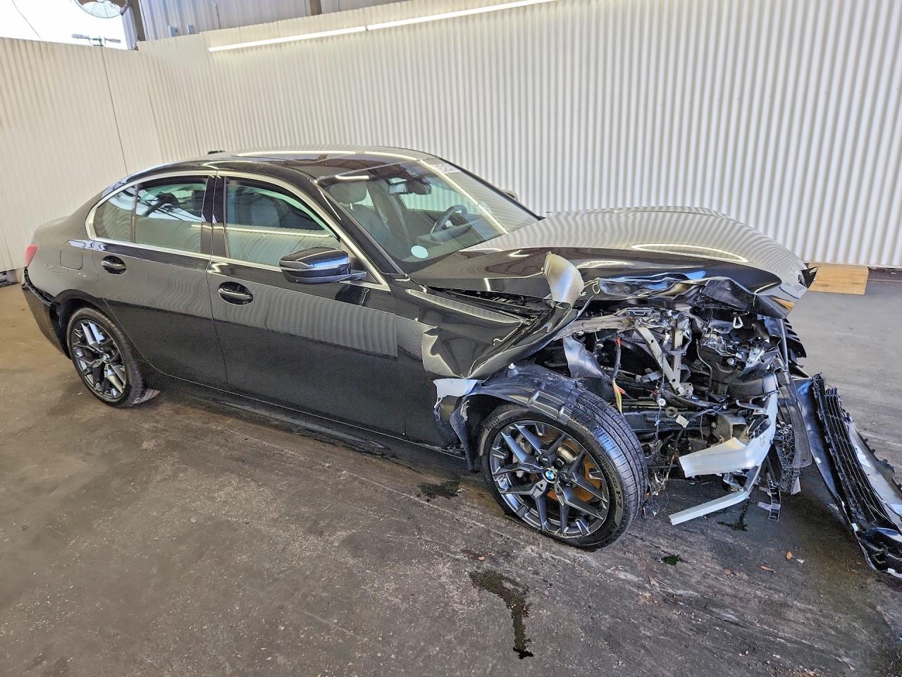 2026 BMW 330I — снимка 4