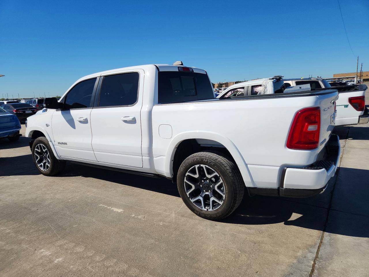 2026 RAM 1500 LARAMIE — снимка 2