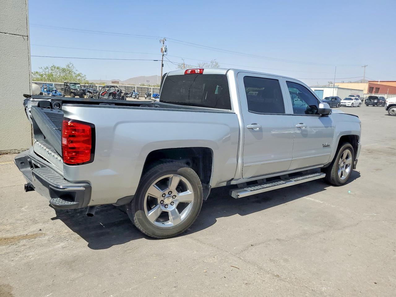 2018 CHEVROLET SILVERADO C1500 LT — снимка 3