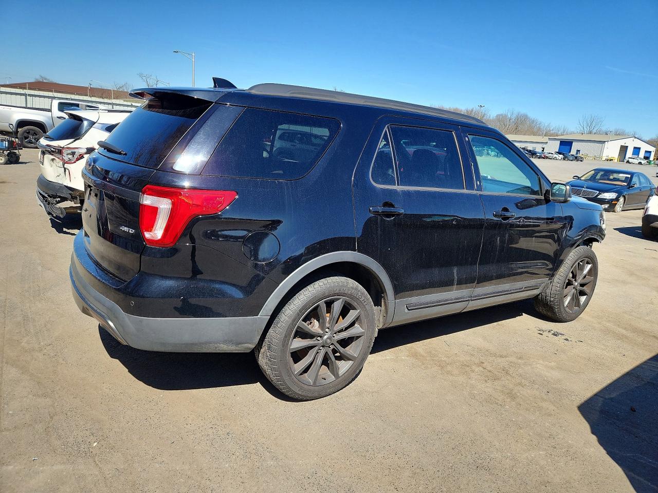 2017 FORD EXPLORER XLT — снимка 3