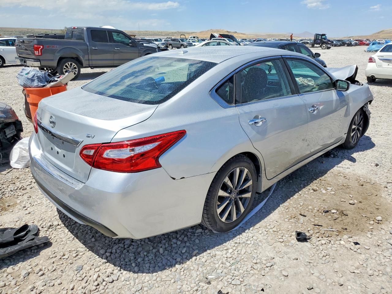 2017 NISSAN ALTIMA 2.5 SV — снимка 3