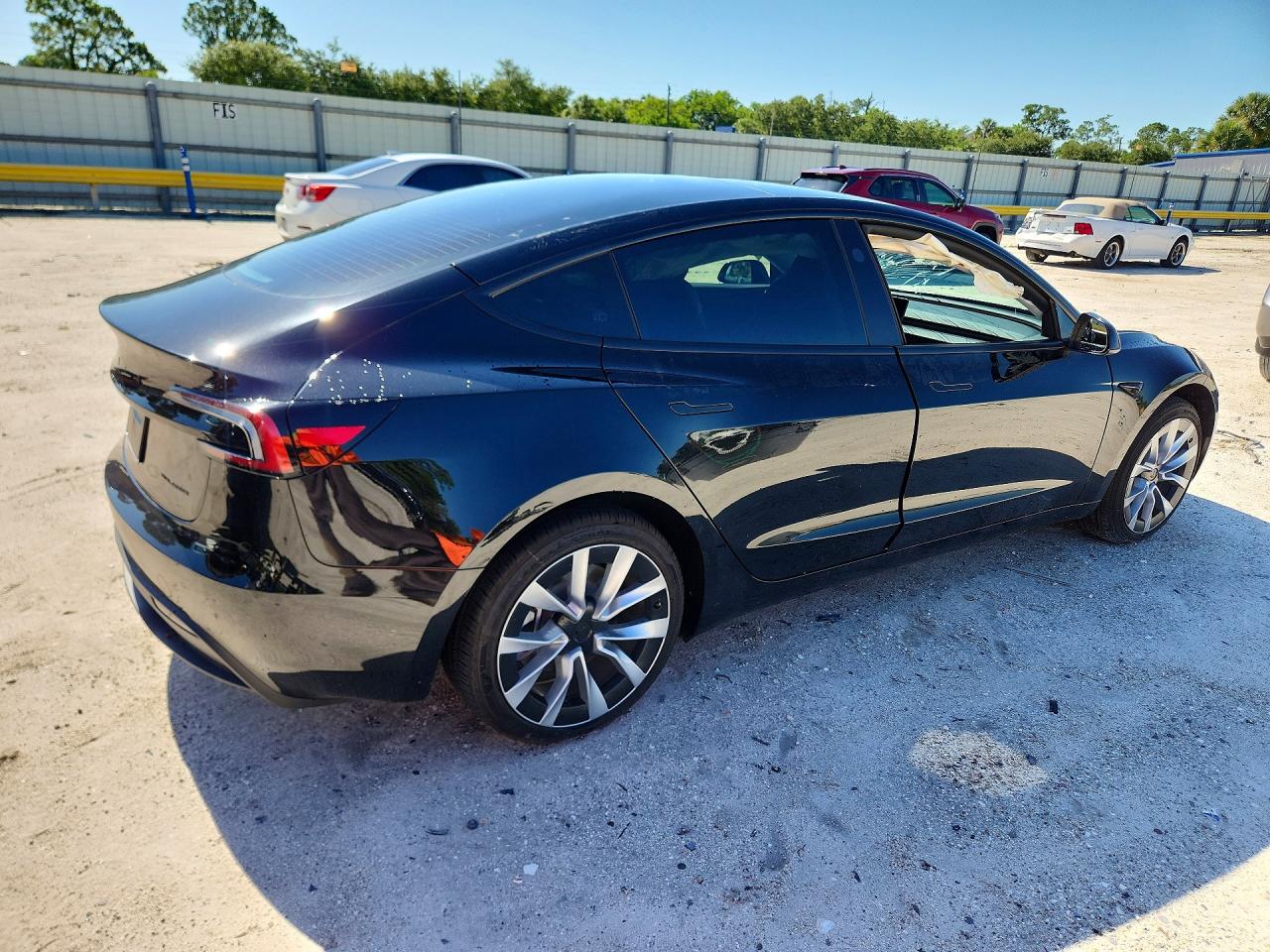 2026 TESLA MODEL 3 — снимка 3