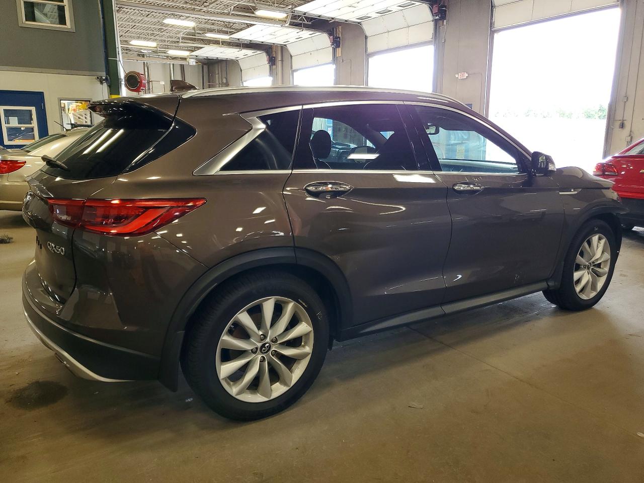 2019 INFINITI QX50 ESSENTIAL — снимка 3