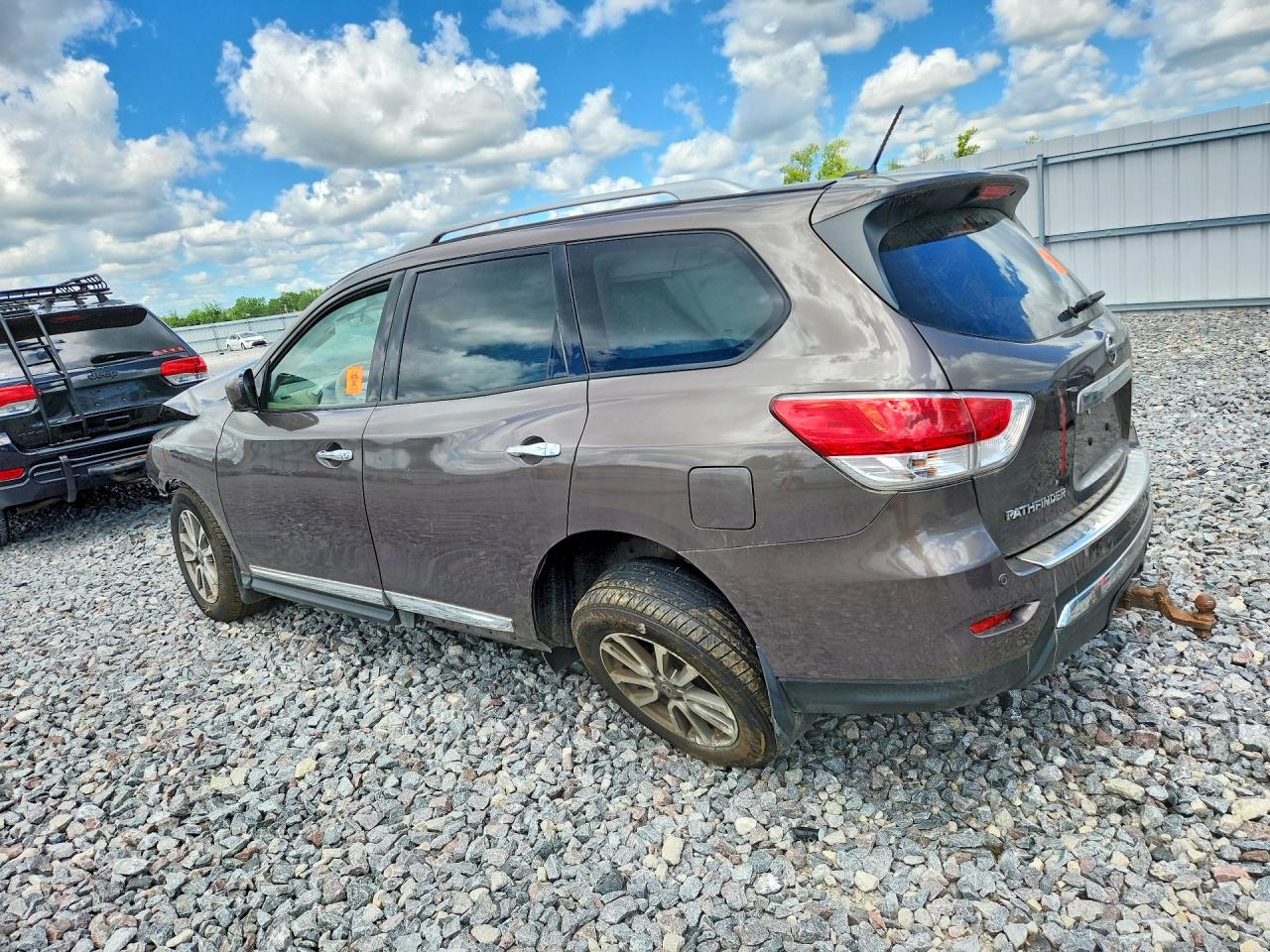 2015 NISSAN PATHFINDER SL — снимка 2