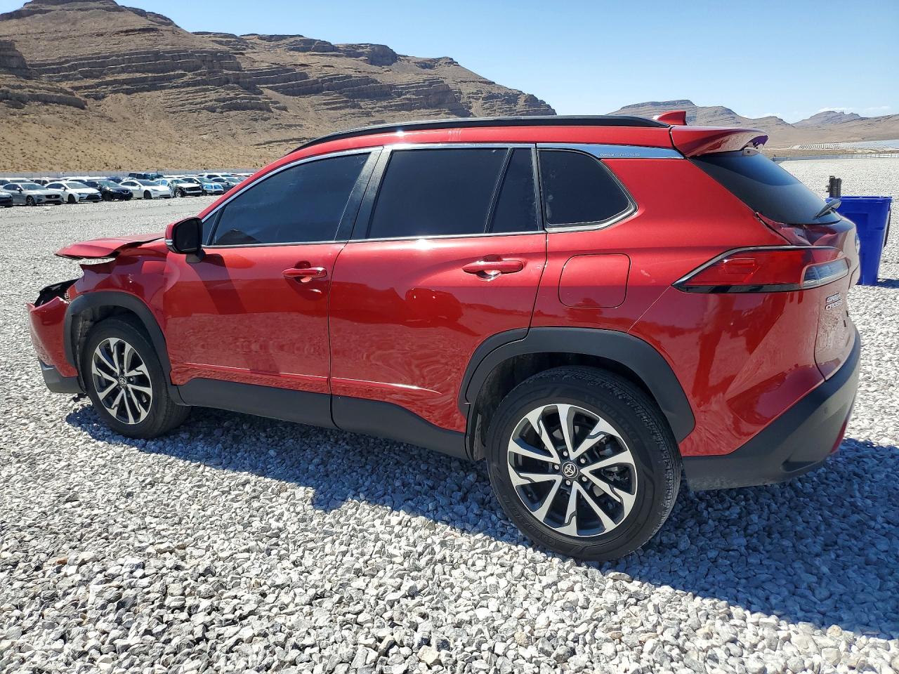 2023 TOYOTA COROLLA CROSS XLE — снимка 2