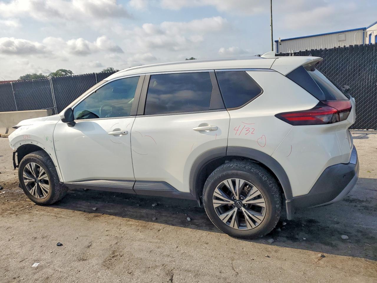 2023 NISSAN ROGUE SV — снимка 2