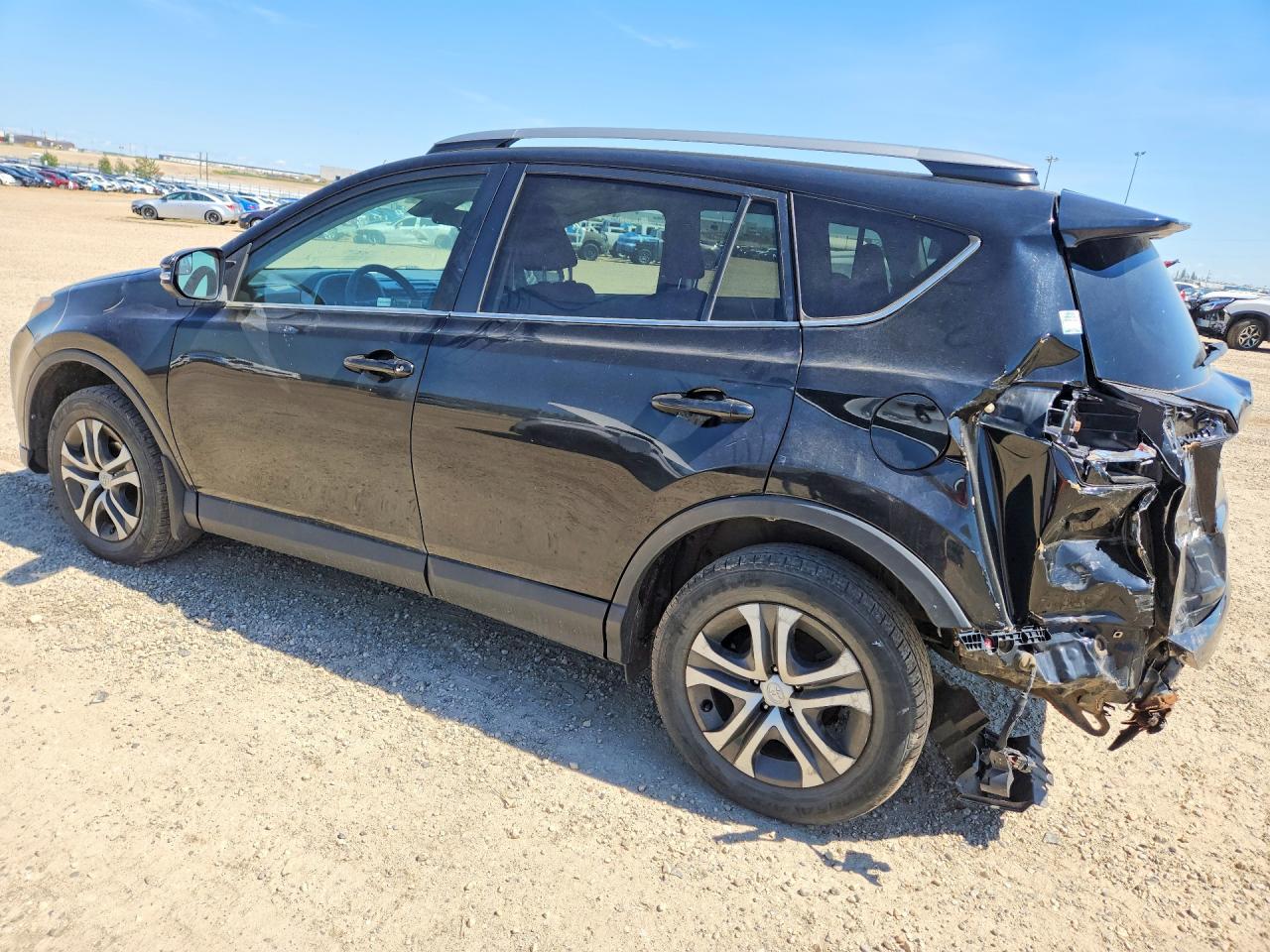 2017 TOYOTA RAV4 LE — снимка 2
