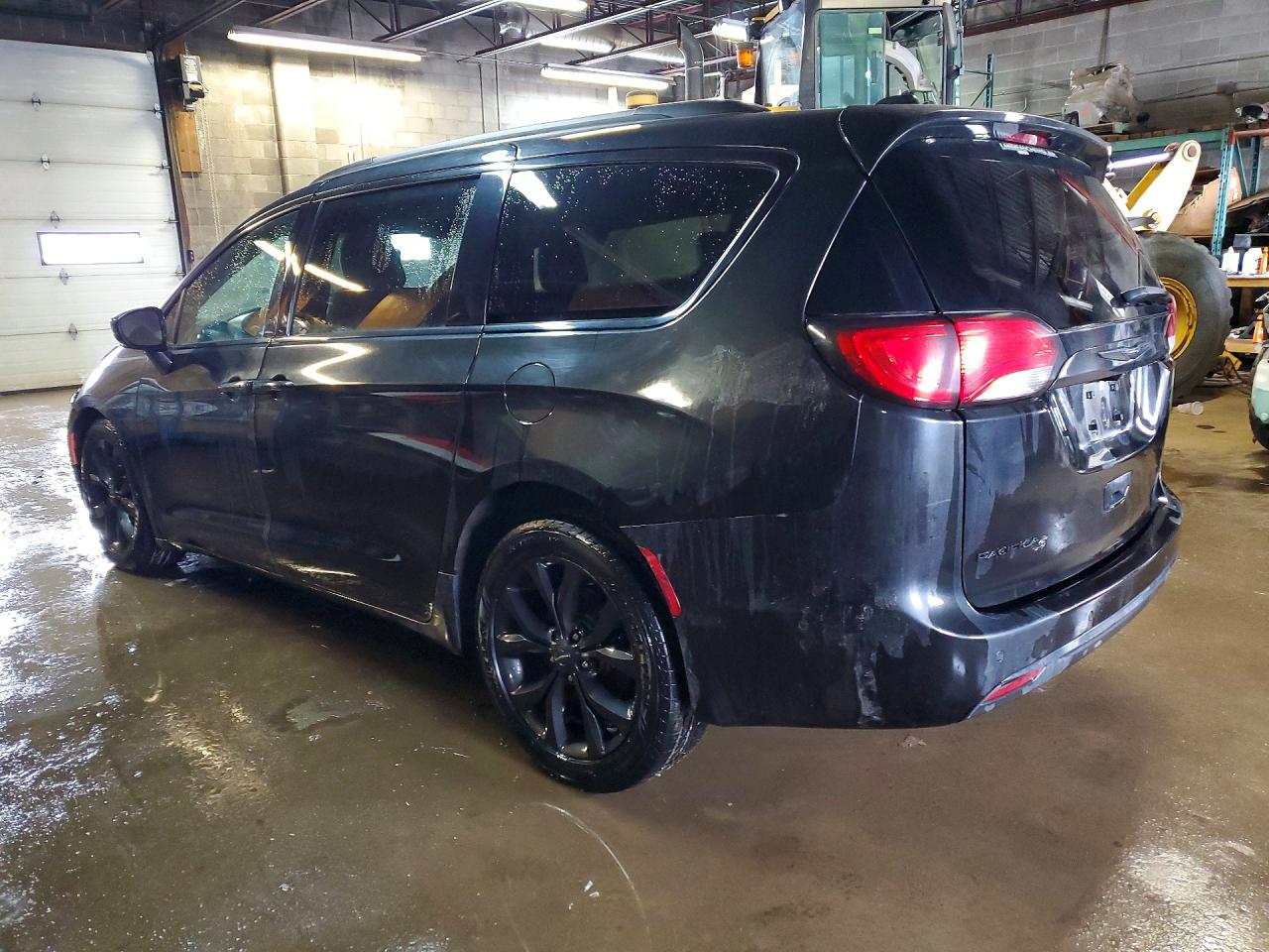 2019 CHRYSLER PACIFICA TOURING L PLUS — снимка 2