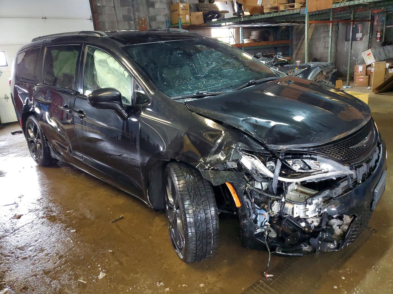 2019 CHRYSLER PACIFICA TOURING L PLUS — снимка 4