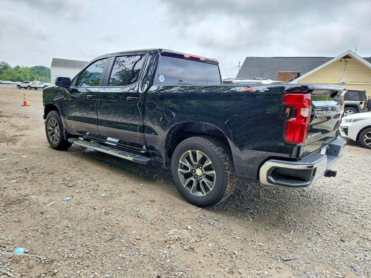 2023 CHEVROLET SILVERADO K1500 LT-L — снимка 2