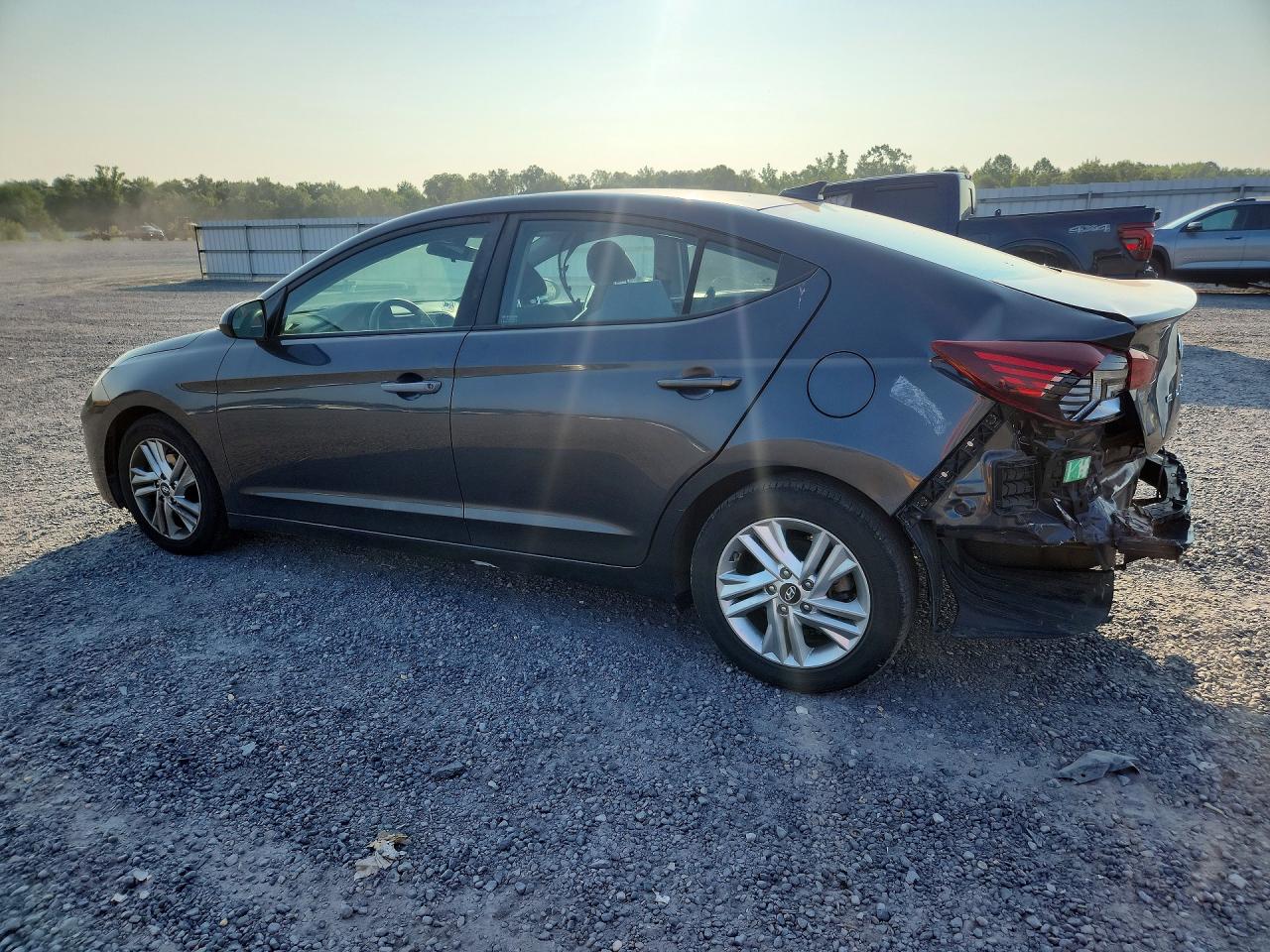 2020 HYUNDAI ELANTRA SEL — снимка 2