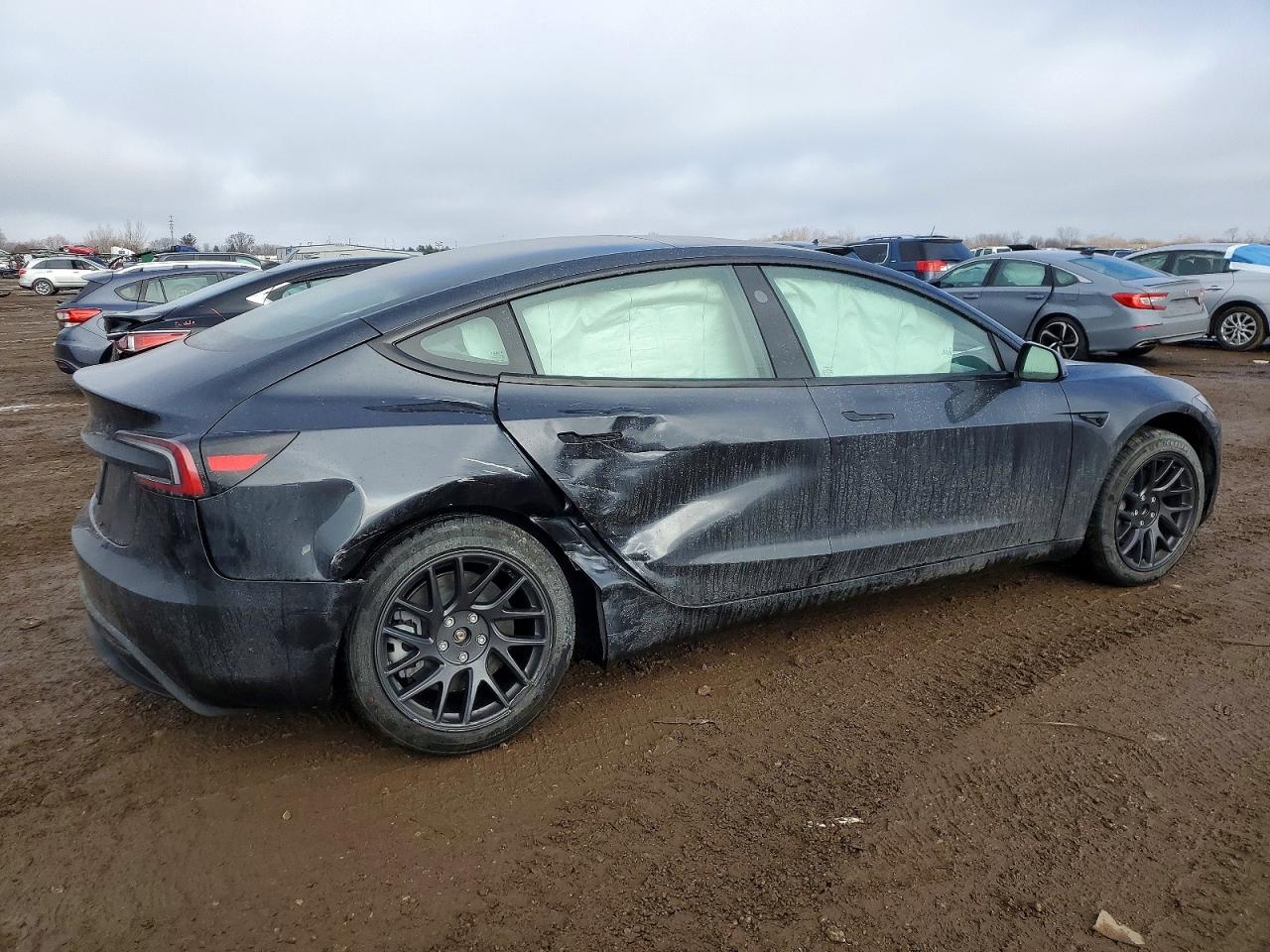 2026 TESLA MODEL 3 — снимка 3