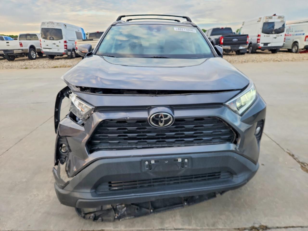 2021 TOYOTA RAV4 XLE — снимка 5