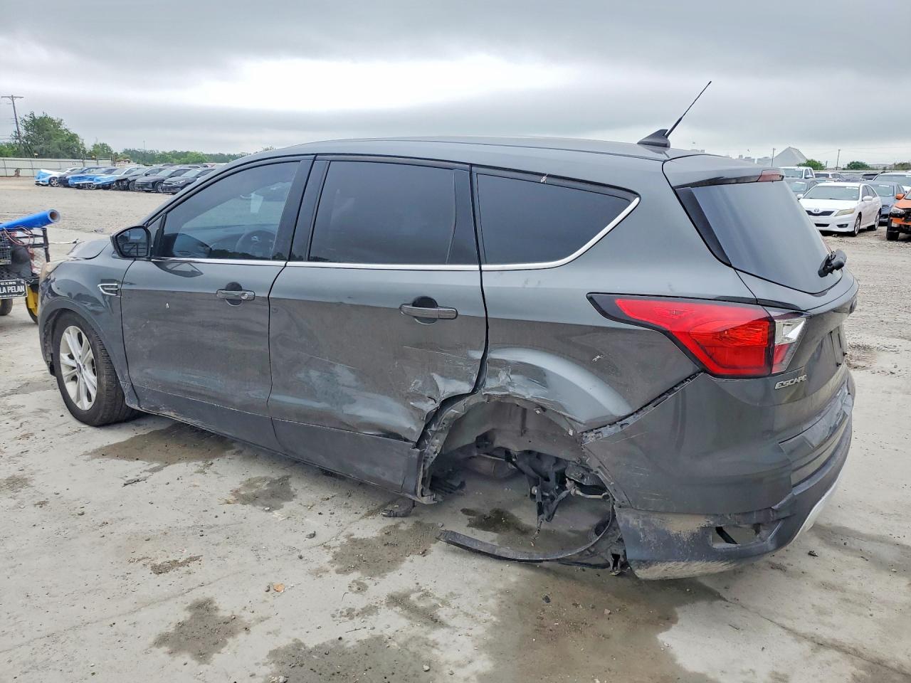 2019 FORD ESCAPE SE — снимка 2