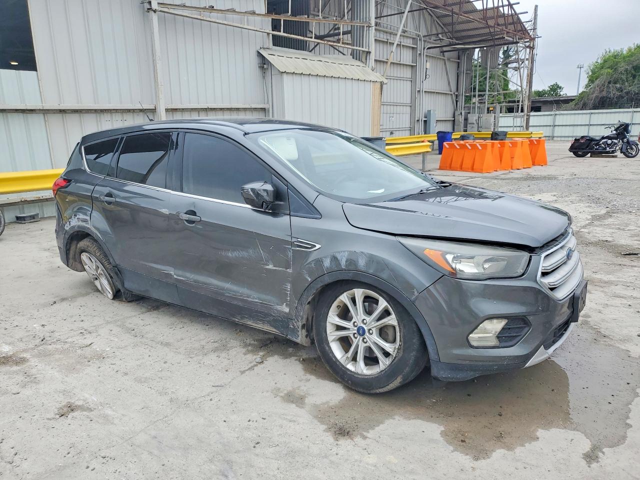 2019 FORD ESCAPE SE — снимка 4