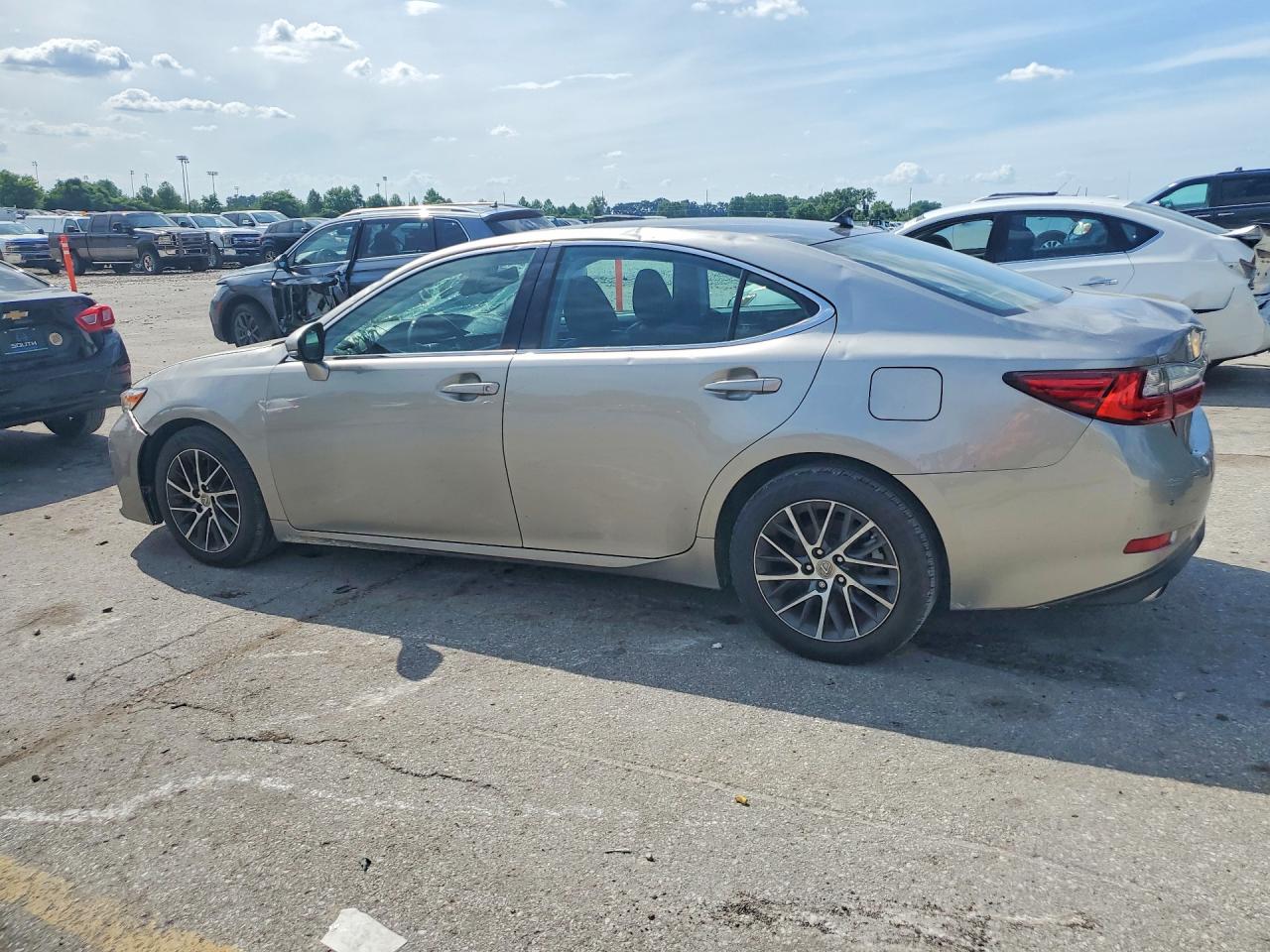 2016 LEXUS ES 350 — снимка 2