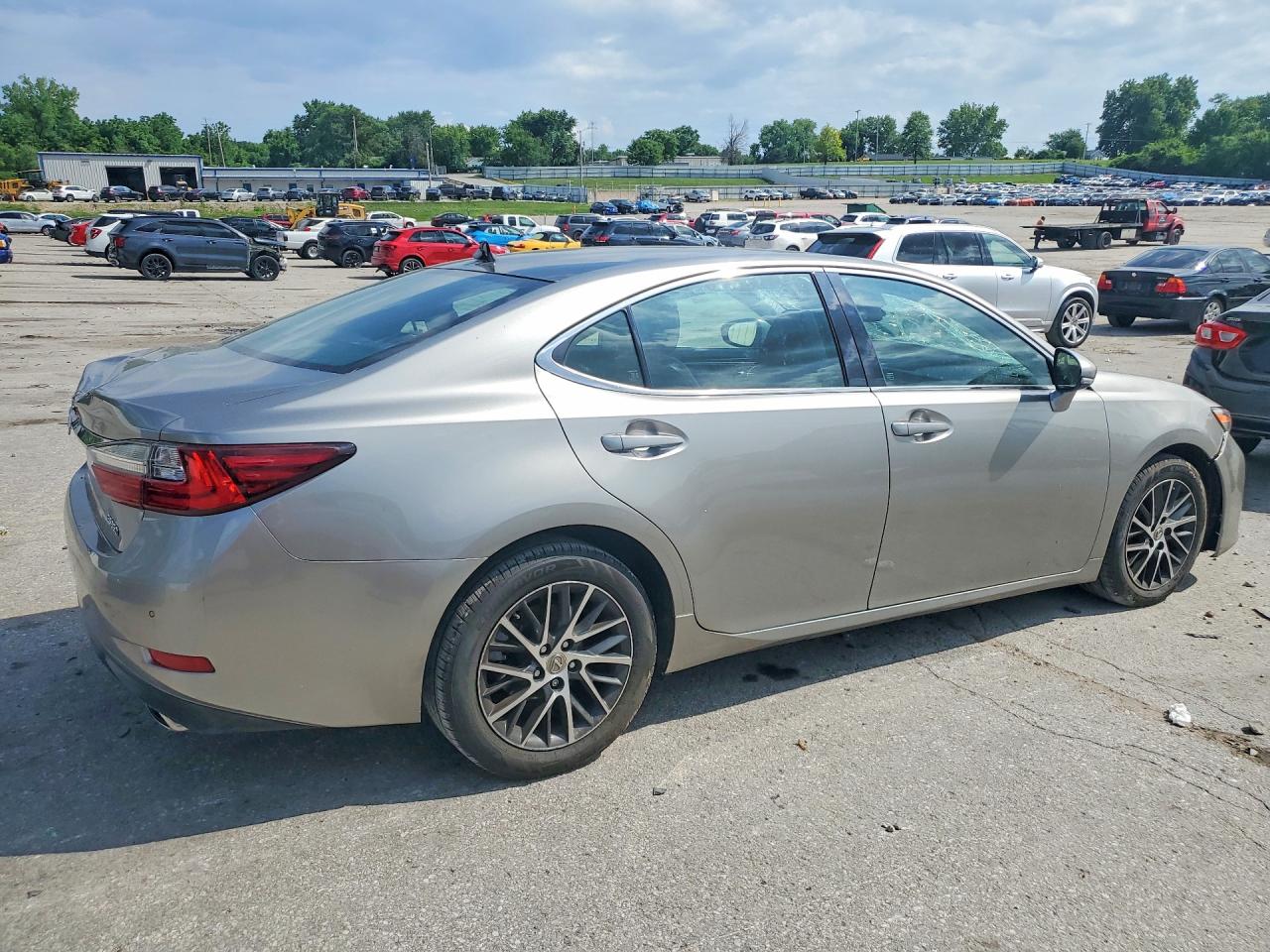 2016 LEXUS ES 350 — снимка 3
