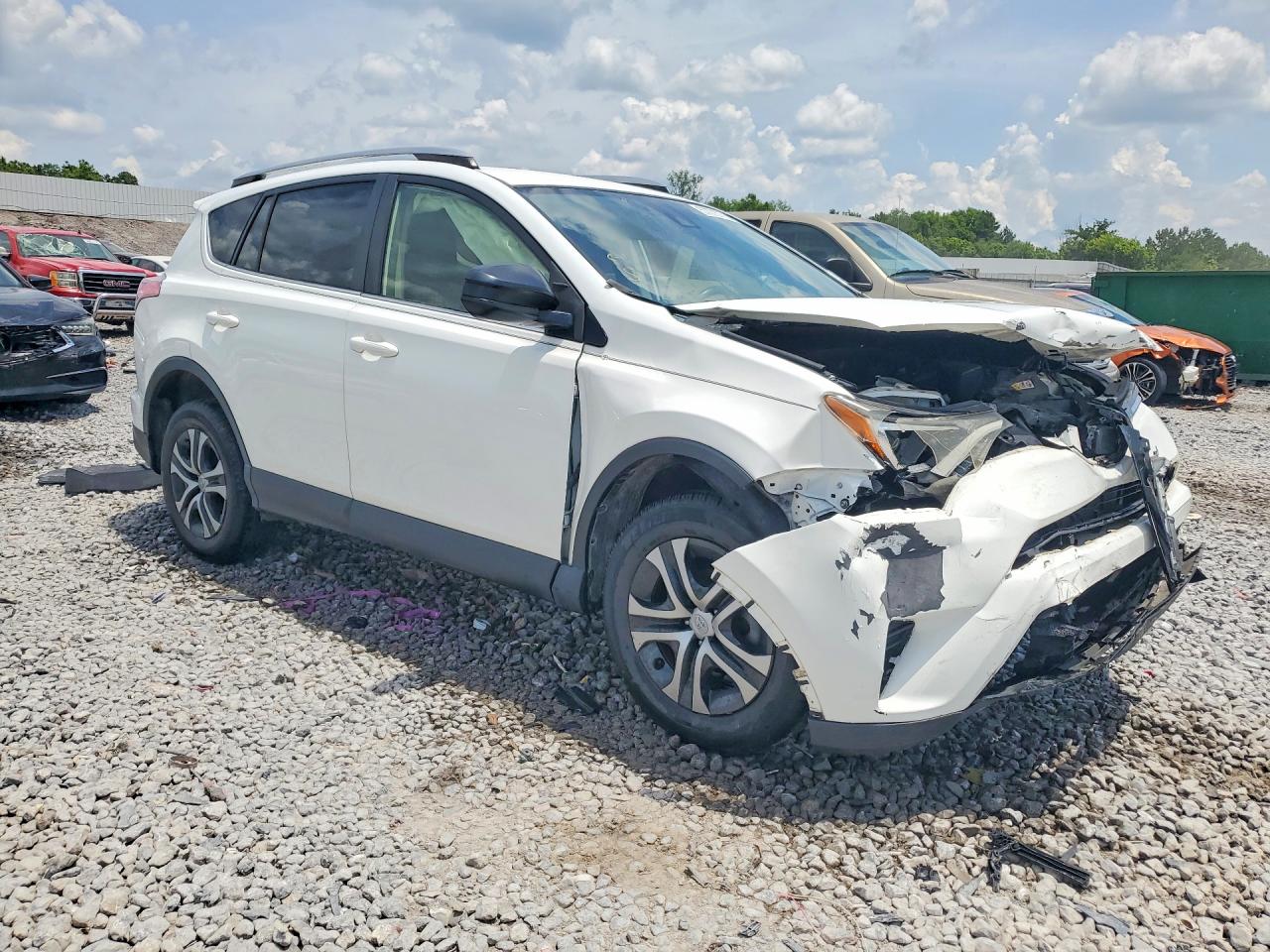 2017 TOYOTA RAV4 LE — снимка 4