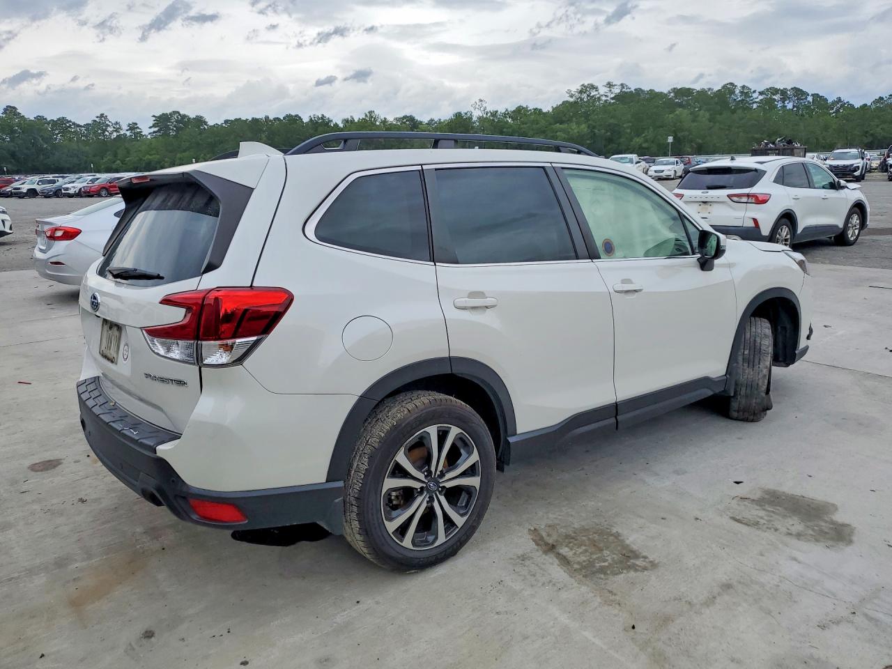 2022 SUBARU FORESTER LIMITED — снимка 3