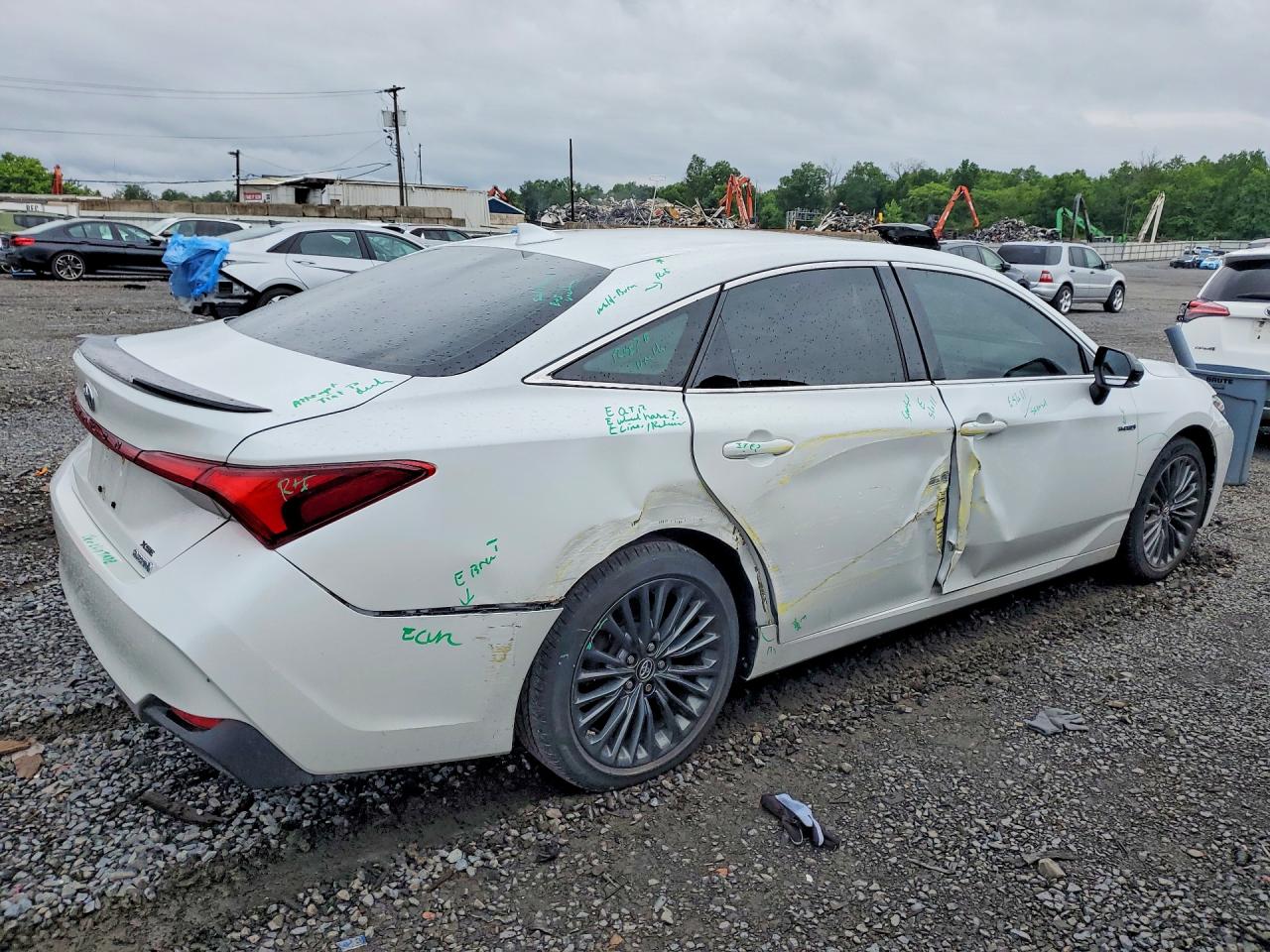 2019 TOYOTA AVALON HYBRID XSE — снимка 3