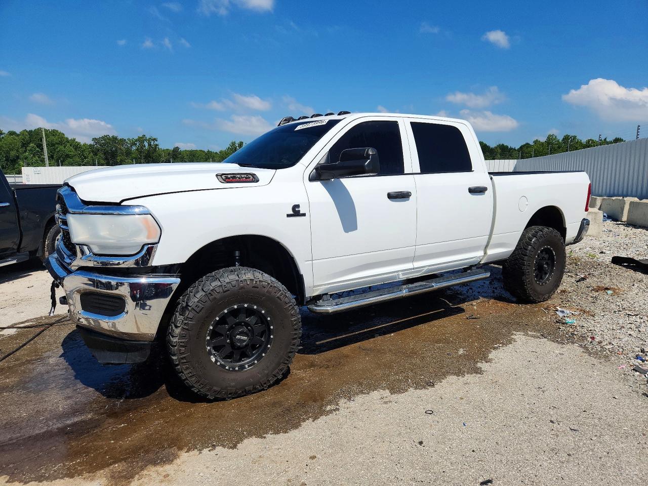 2022 RAM 3500 TRADESMAN