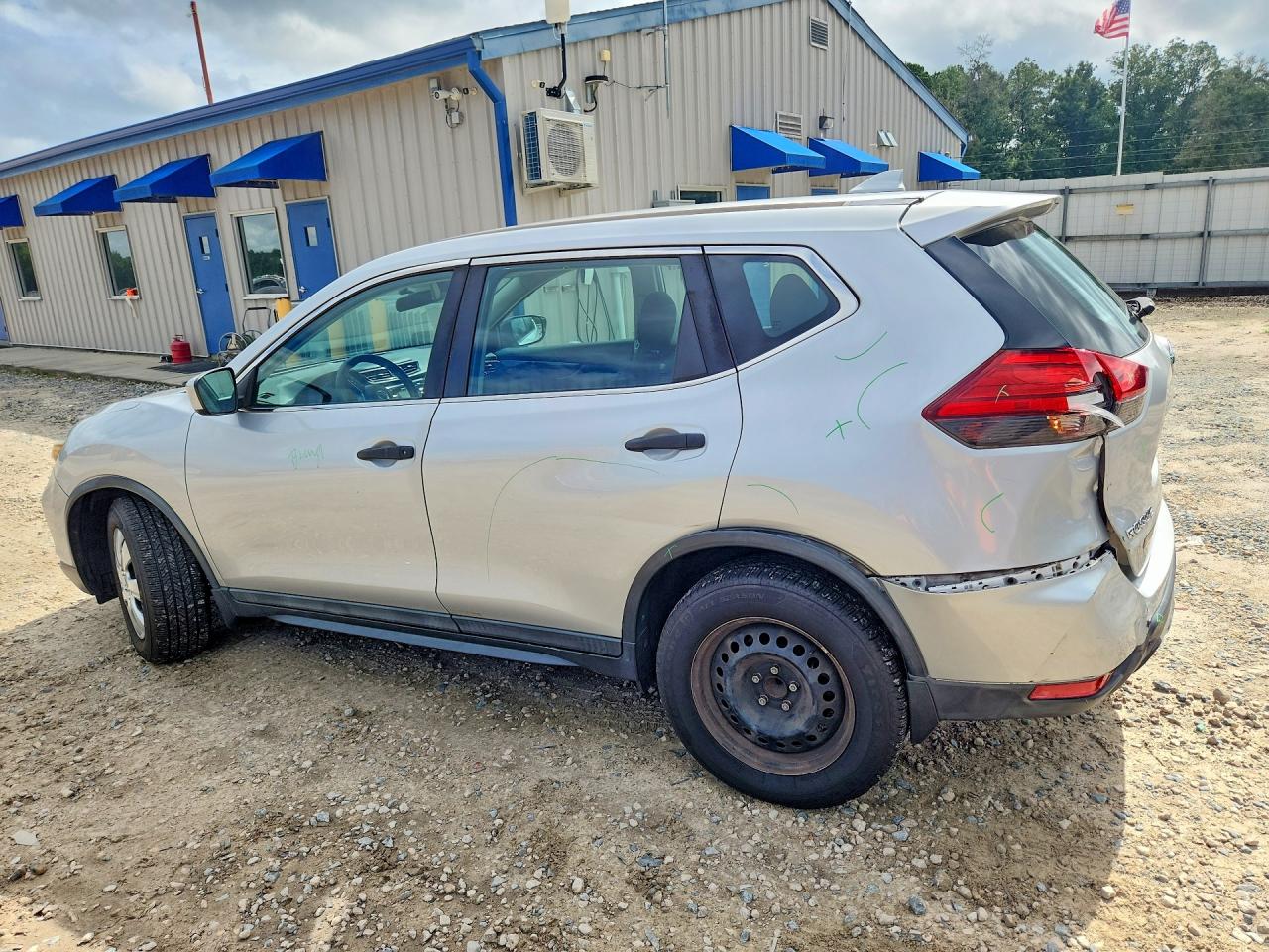 2017 NISSAN ROGUE S — снимка 2