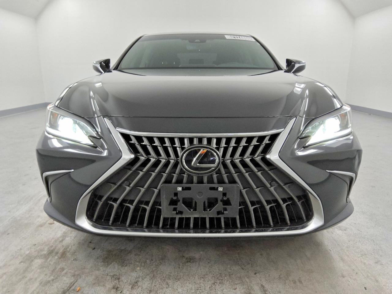 2025 LEXUS ES 300H BASE — снимка 5