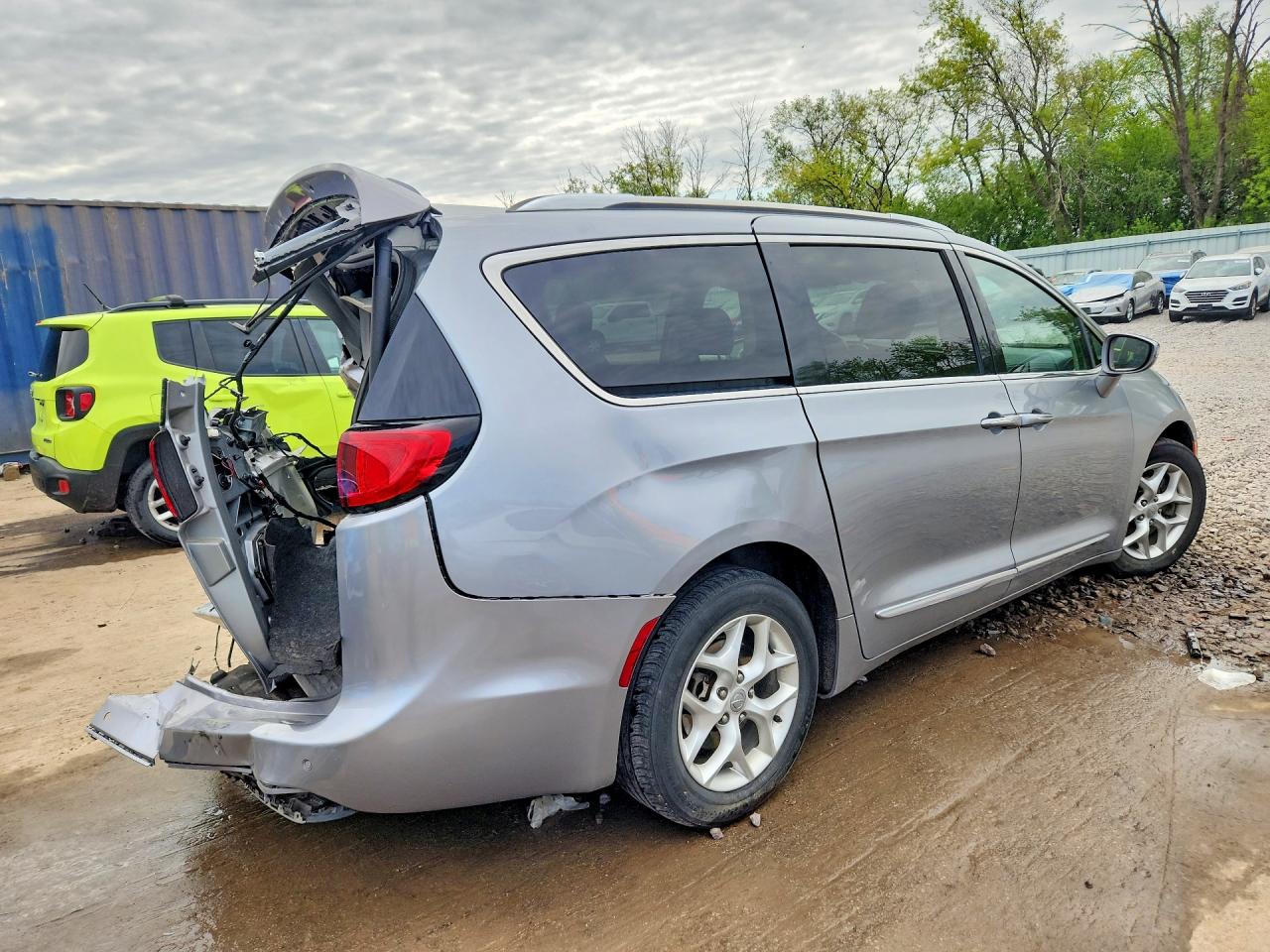 2020 CHRYSLER PACIFICA LIMITED — снимка 3