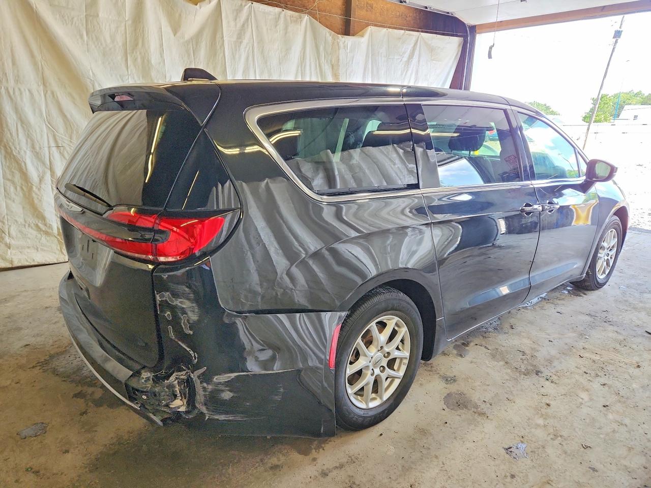 2023 CHRYSLER PACIFICA TOURING L — снимка 3