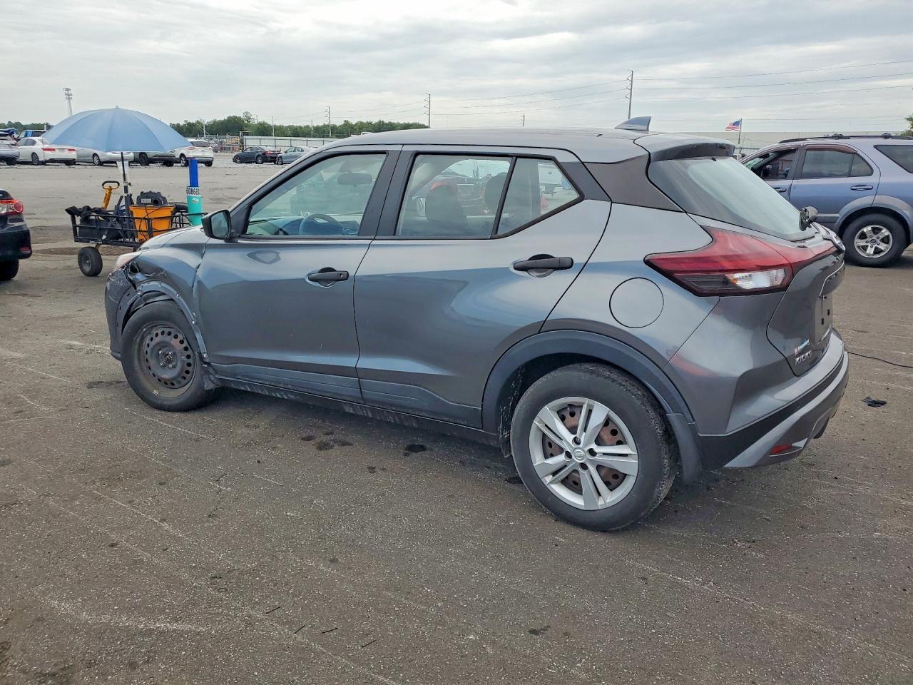 2021 NISSAN KICKS S — снимка 2