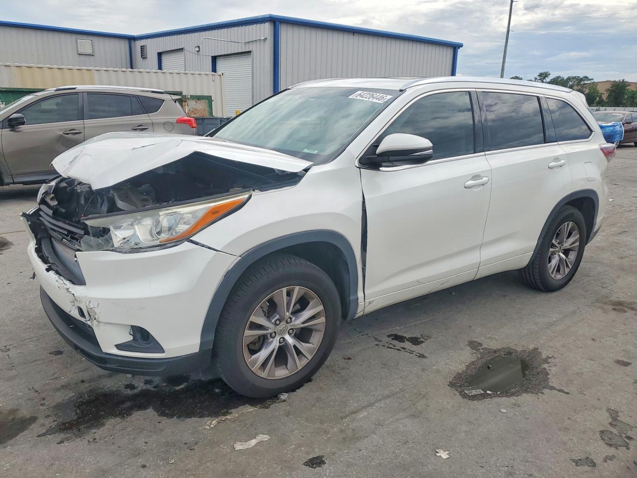 2015 TOYOTA HIGHLANDER XLE