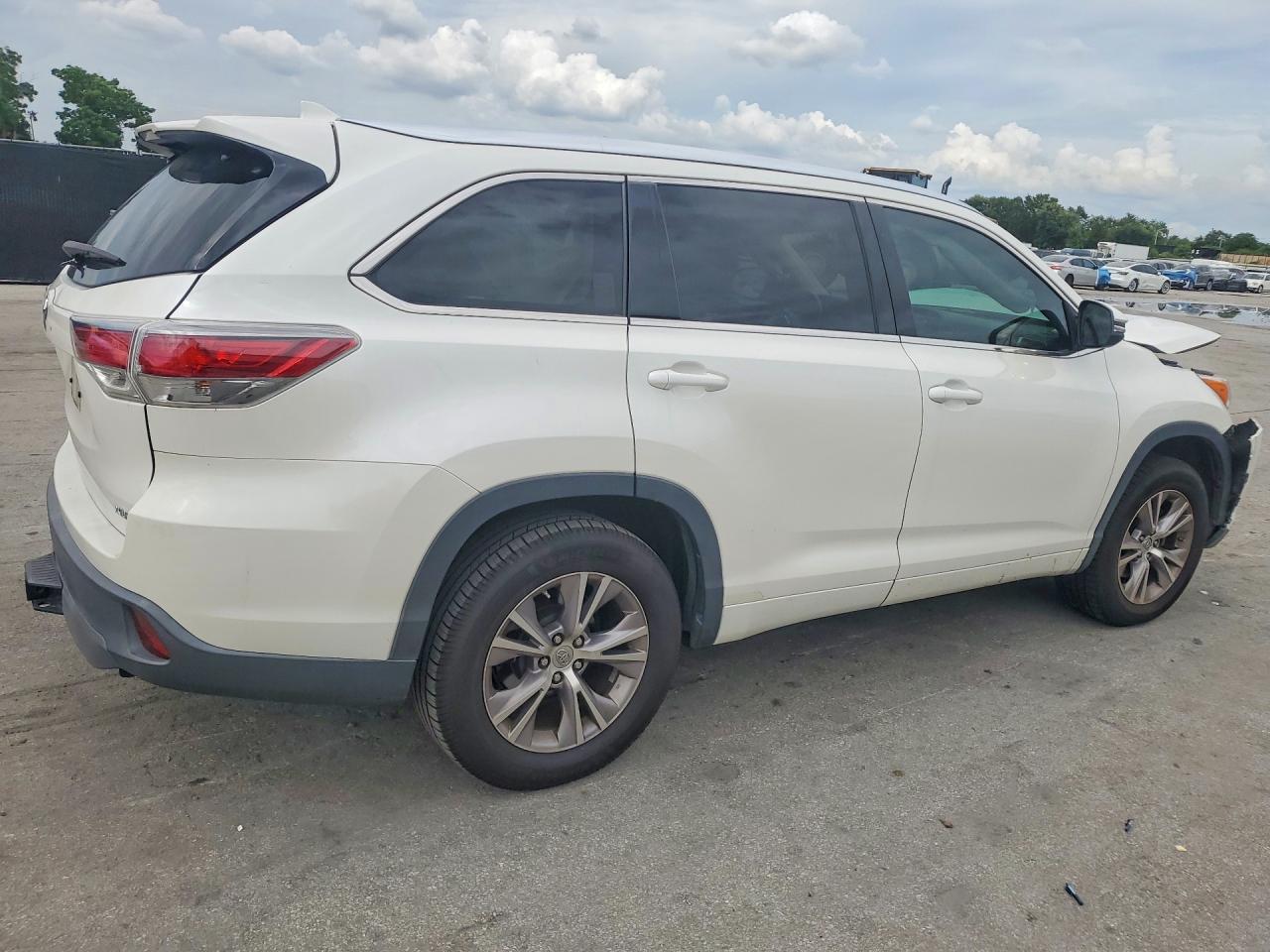 2015 TOYOTA HIGHLANDER XLE — снимка 3
