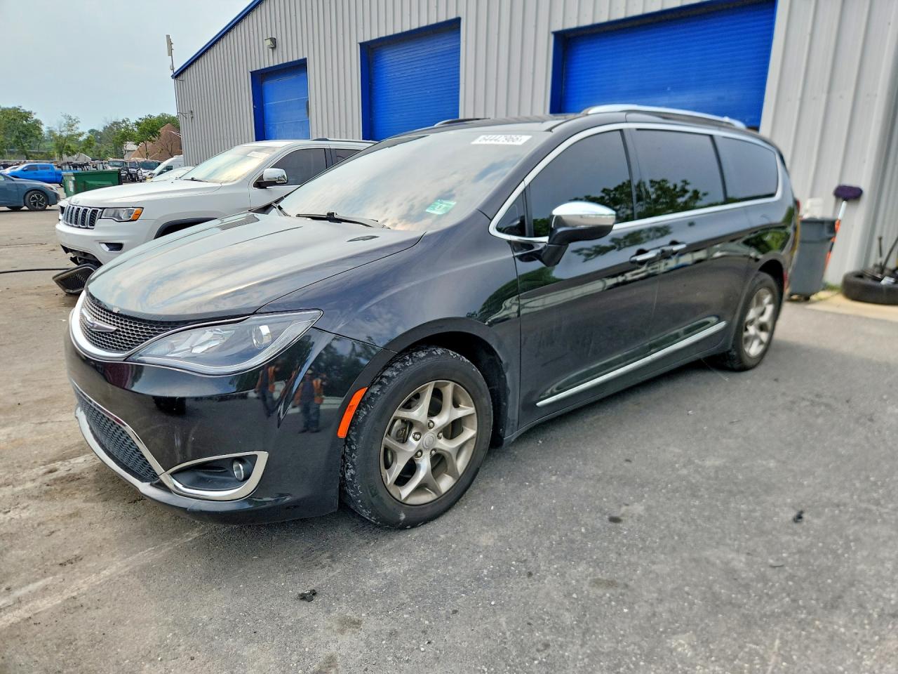 2018 CHRYSLER PACIFICA LIMITED