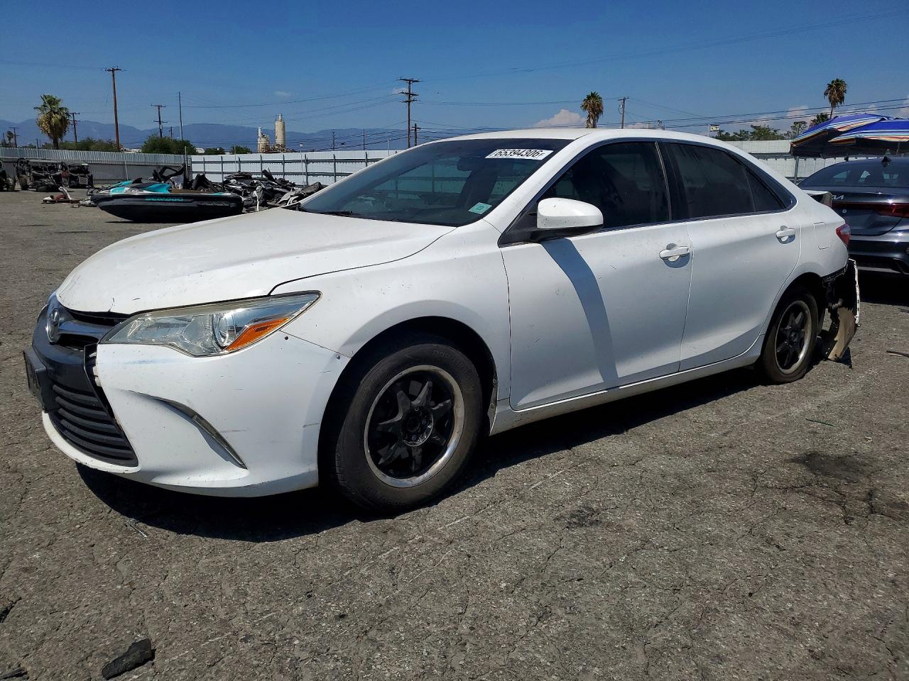 2015 TOYOTA CAMRY LE