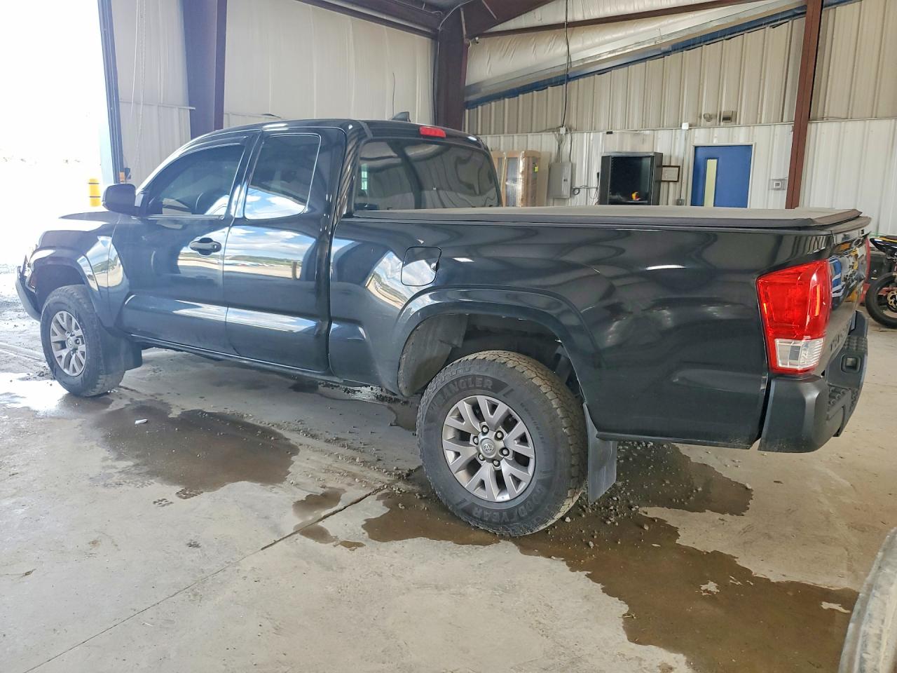 2016 TOYOTA TACOMA SR — снимка 2