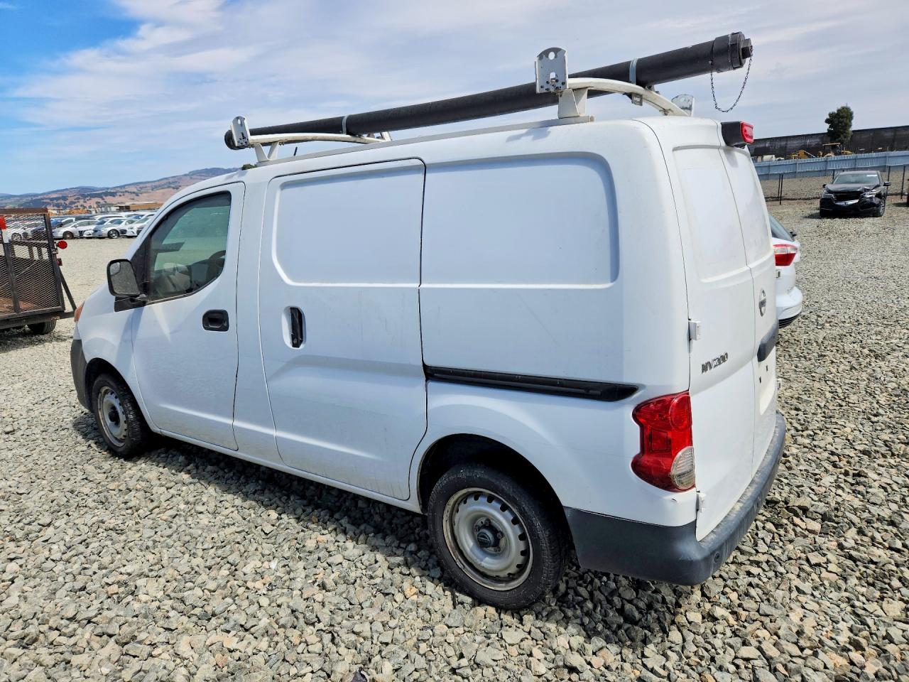 2017 NISSAN NV200 S — снимка 2