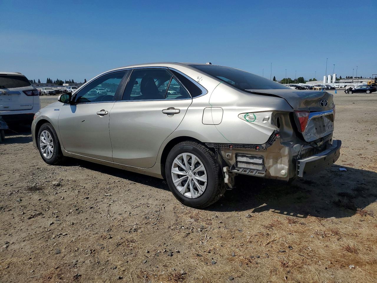 2015 TOYOTA CAMRY HYBRID LE — снимка 2