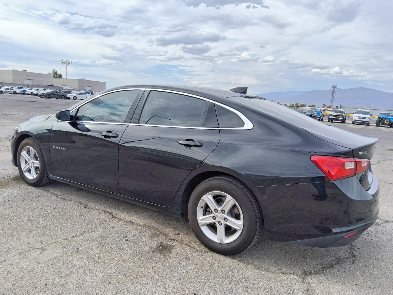 2020 CHEVROLET MALIBU LS — снимка 2