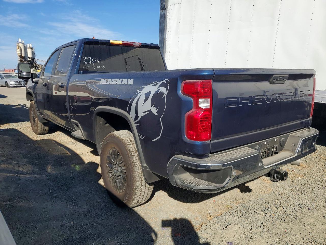 2023 CHEVROLET SILVERADO K3500 LT — снимка 2