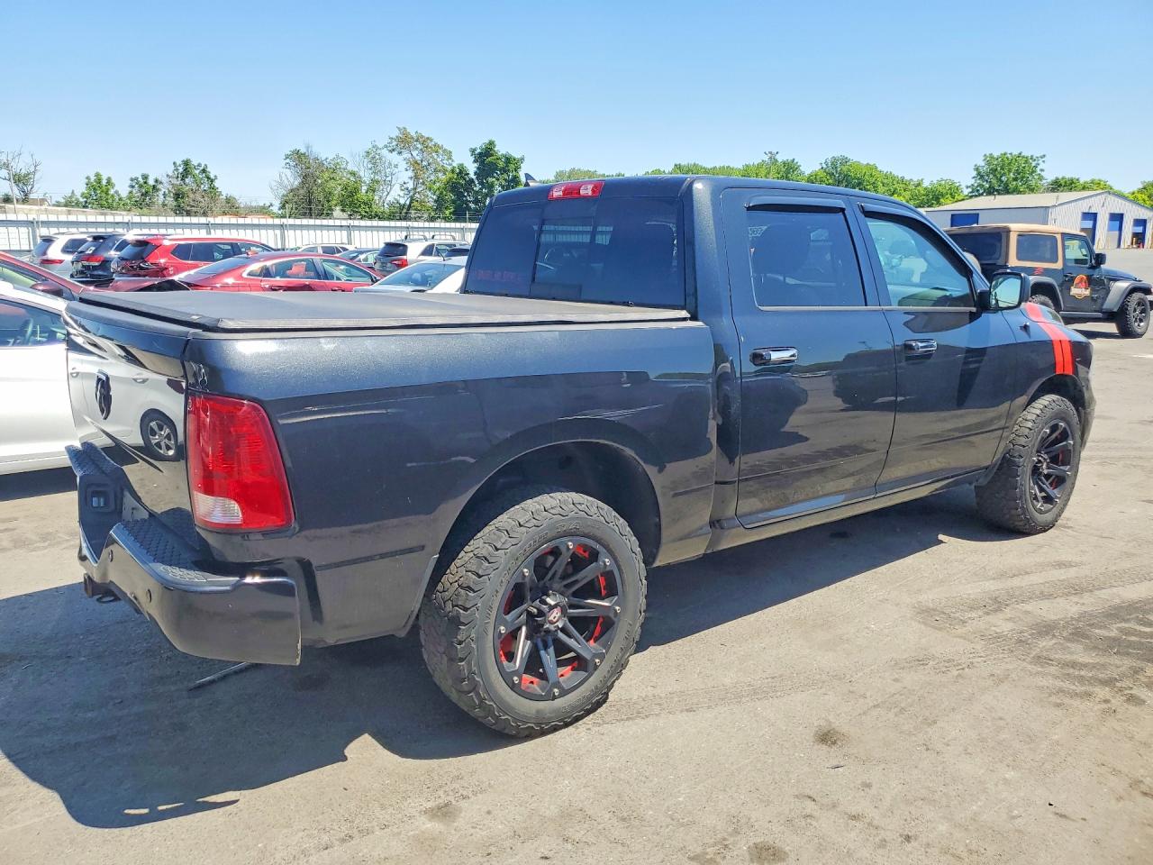 2015 RAM 1500 SLT — снимка 3