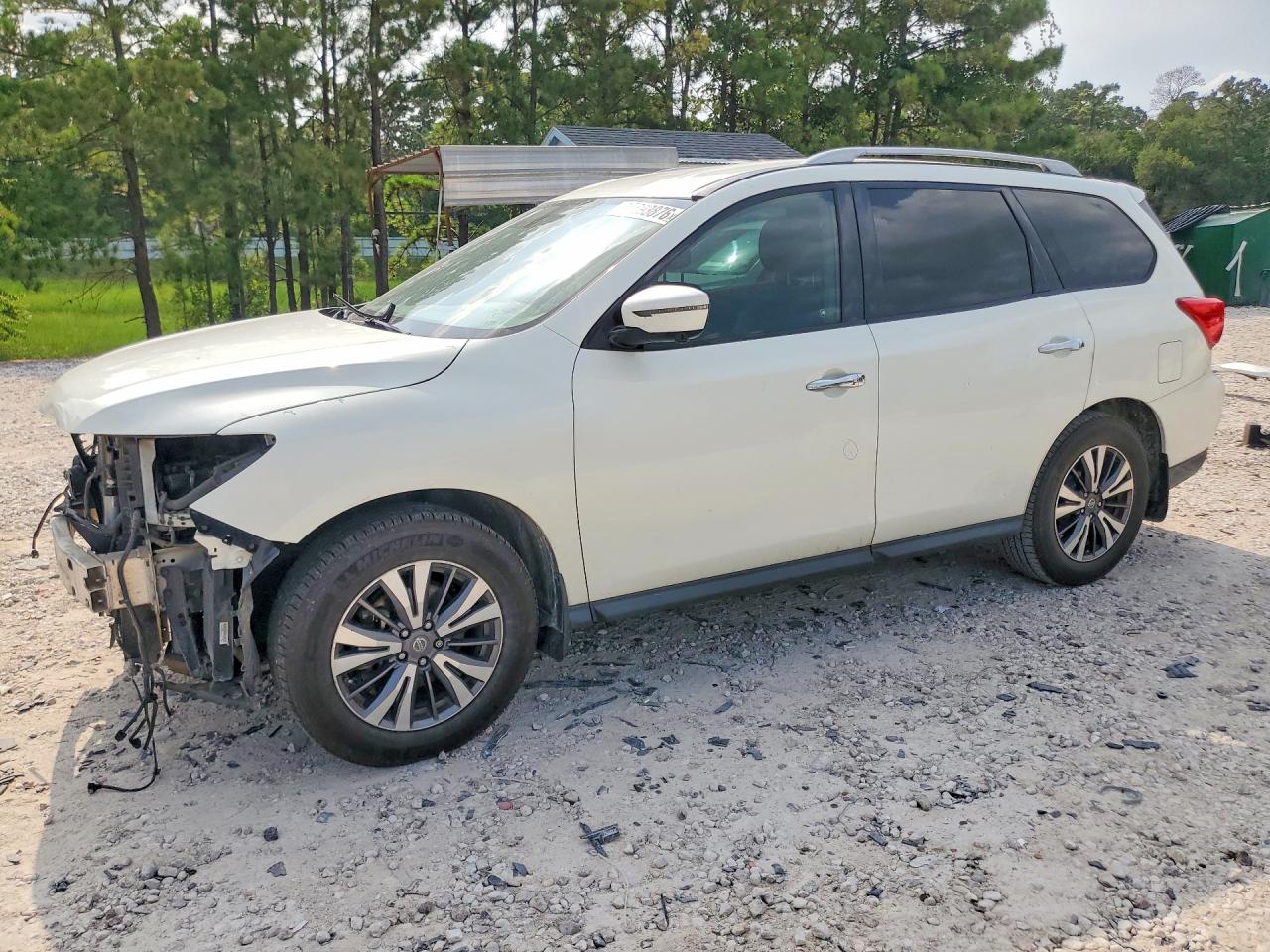 2017 NISSAN PATHFINDER SL