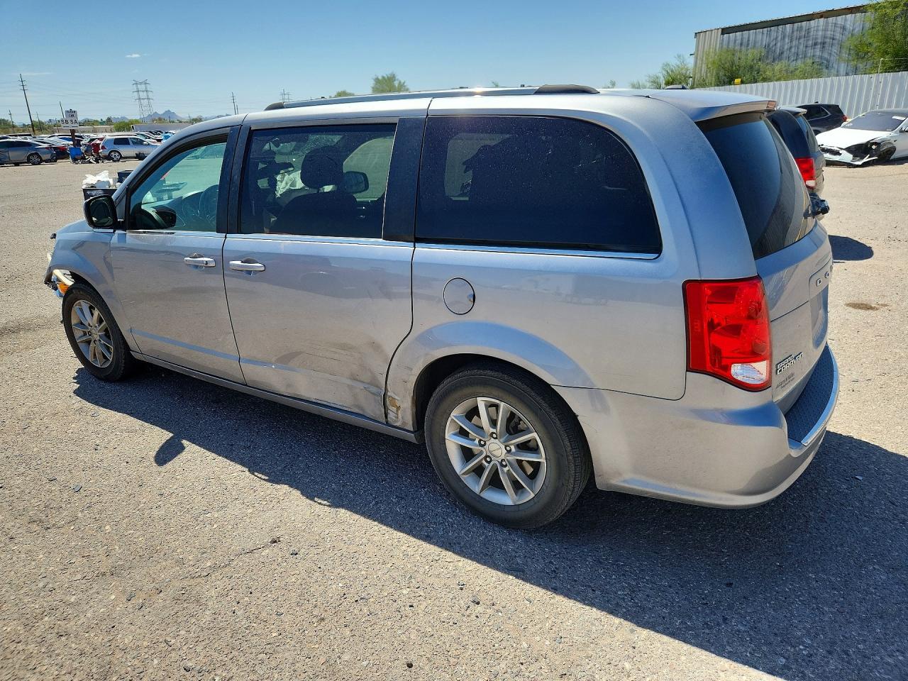 2020 DODGE GRAND CARAVAN SXT — снимка 2
