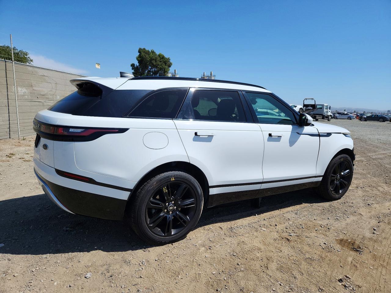 2020 LAND ROVER RANGE ROVER VELAR S — снимка 3