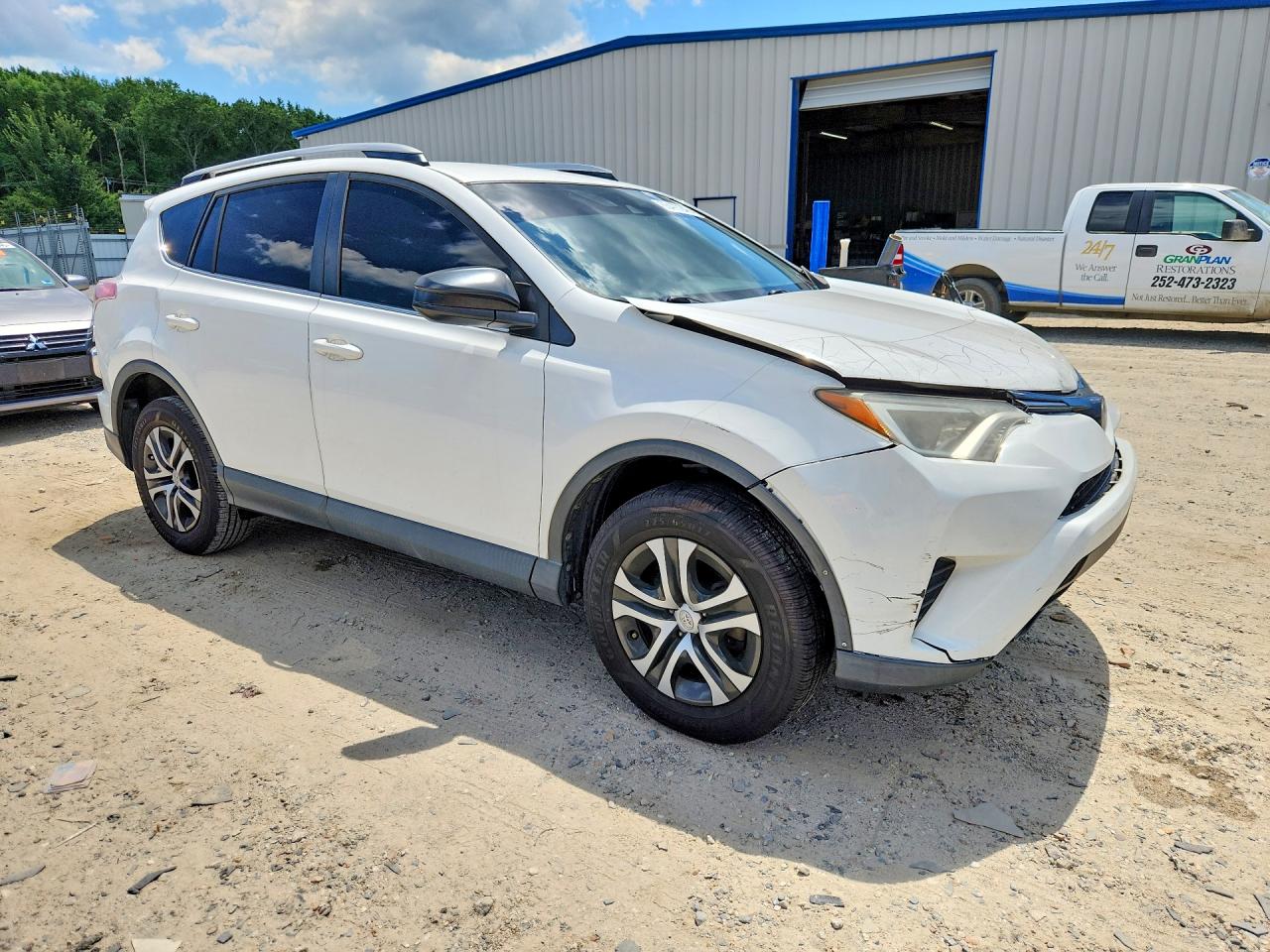 2017 TOYOTA RAV4 LE — снимка 4