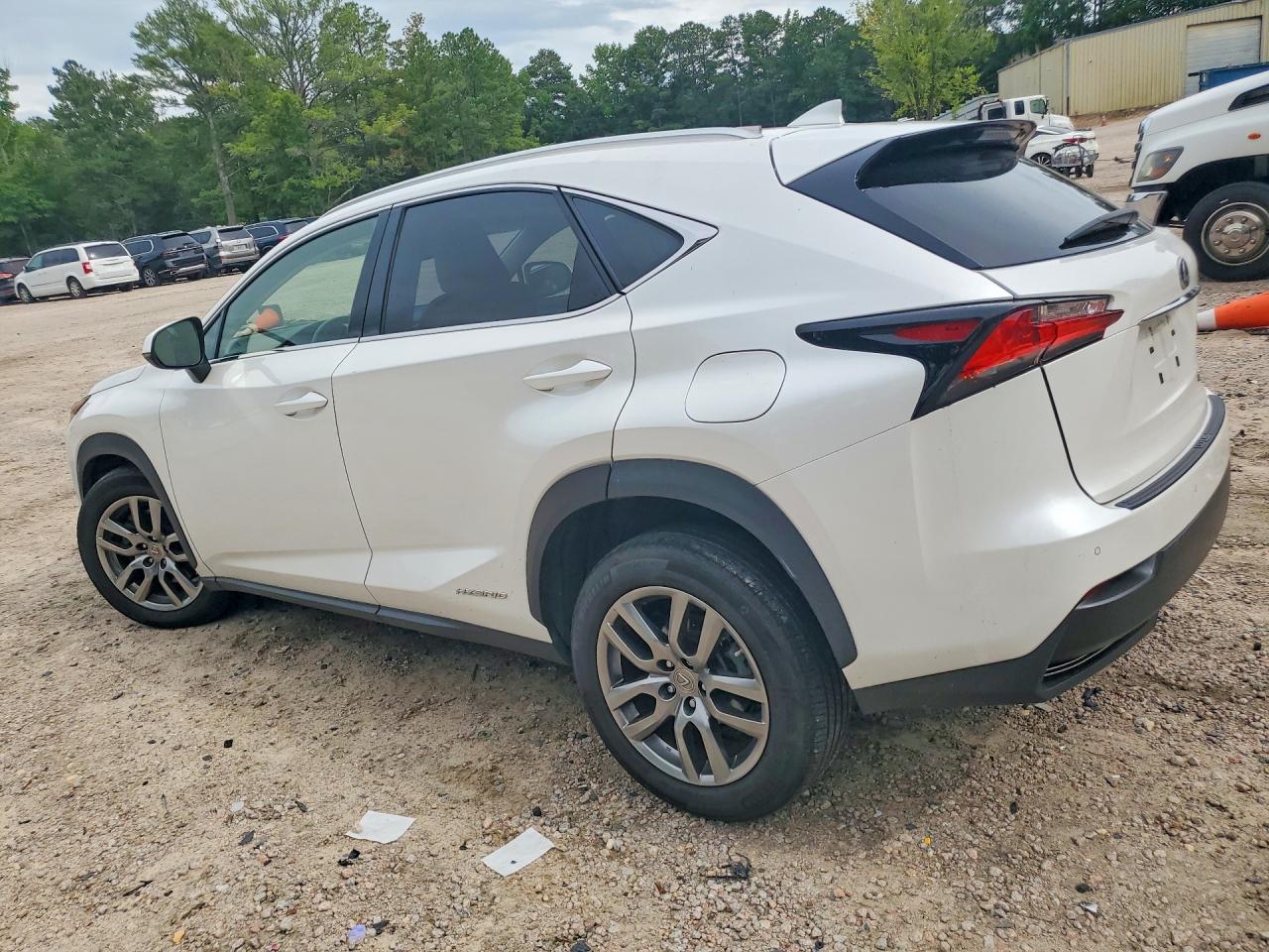 2016 LEXUS NX 300H — снимка 2