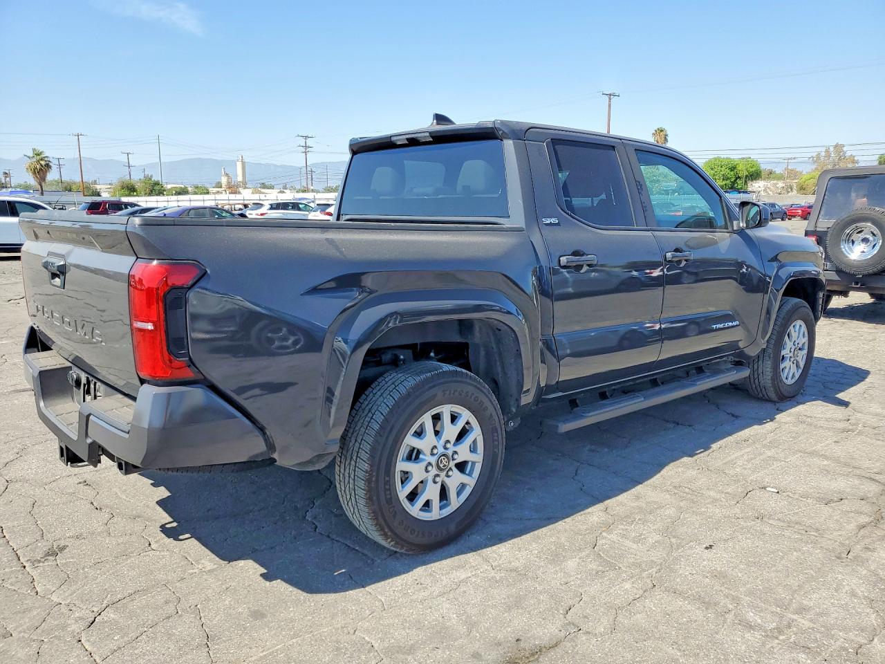 2025 TOYOTA TACOMA SR5 — снимка 3