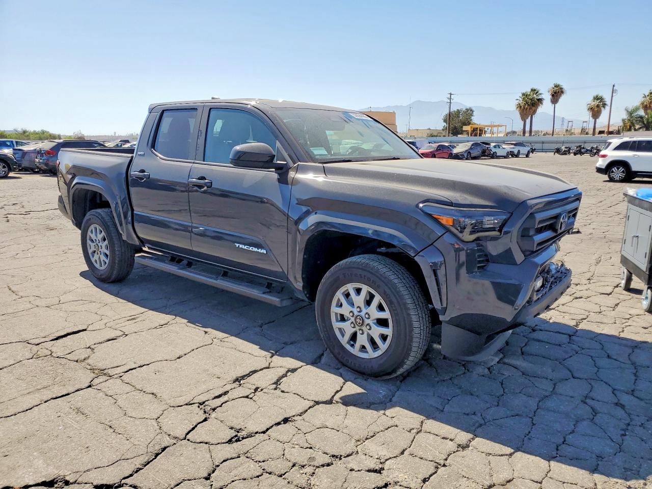 2025 TOYOTA TACOMA SR5 — снимка 4