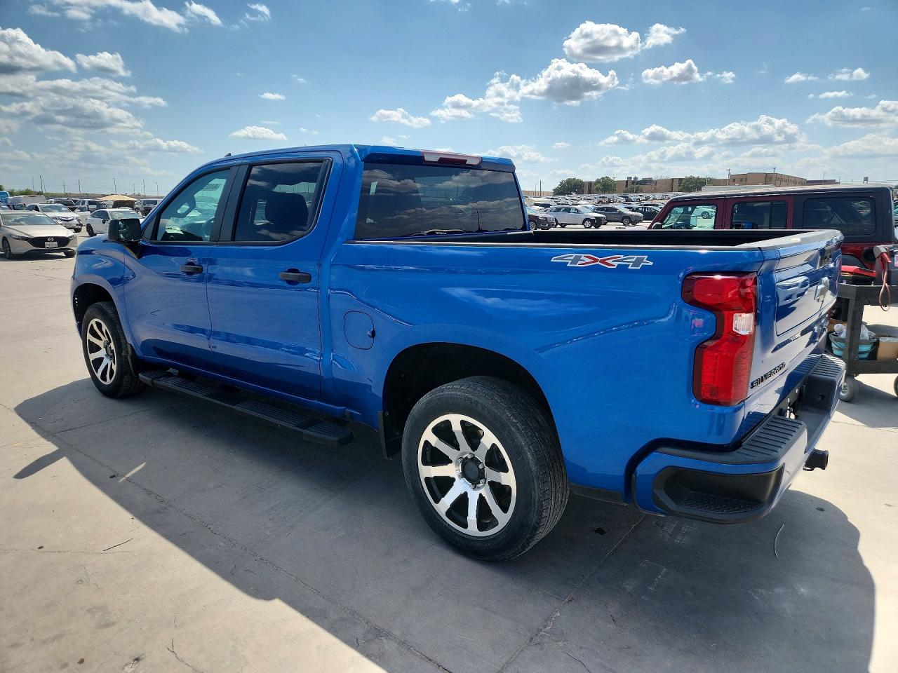 2022 CHEVROLET SILVERADO K1500 CUSTOM — снимка 2