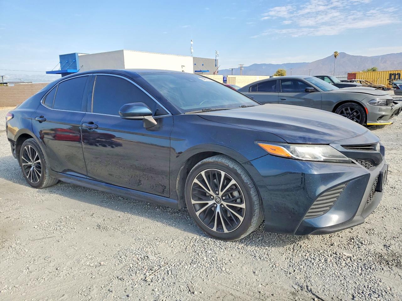 2019 TOYOTA CAMRY SE — снимка 4